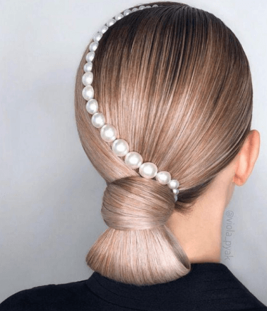 Low-Ponytail-With-Buns