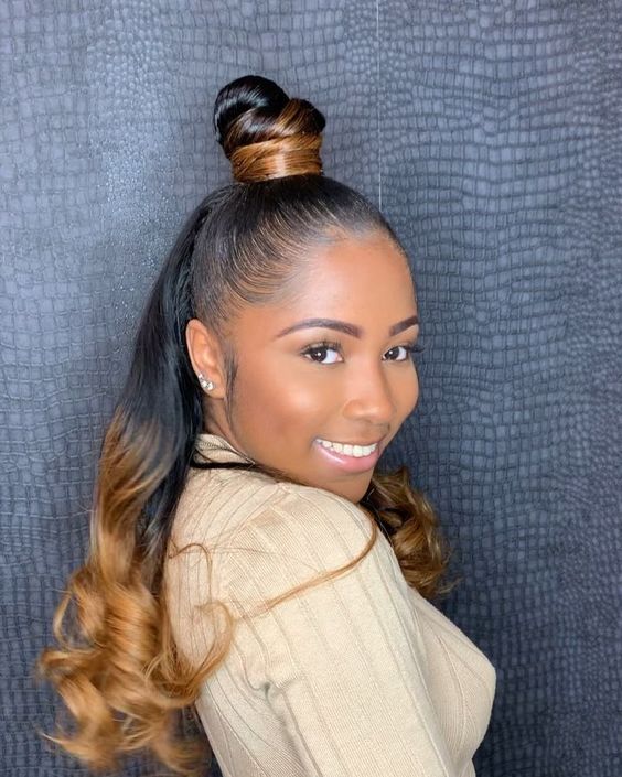 Half Up Half Down Bun: This frontal wig hairstyle is classy, elegant, and stylish.